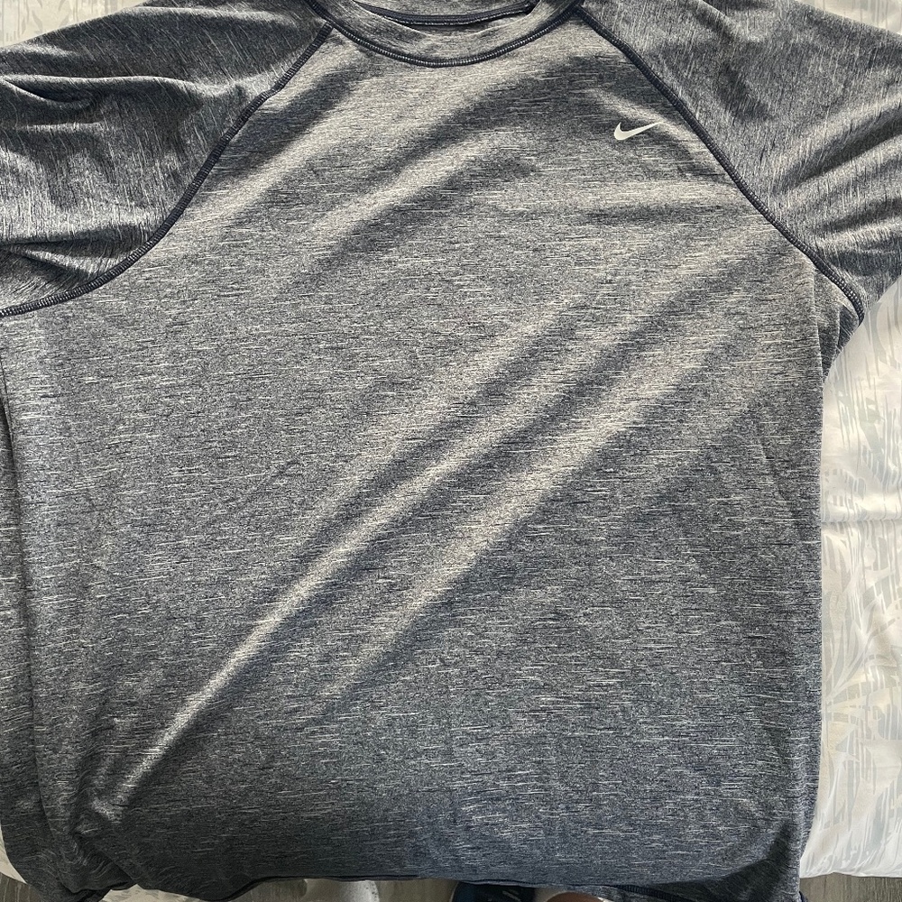 NIKE MENS SHIRT